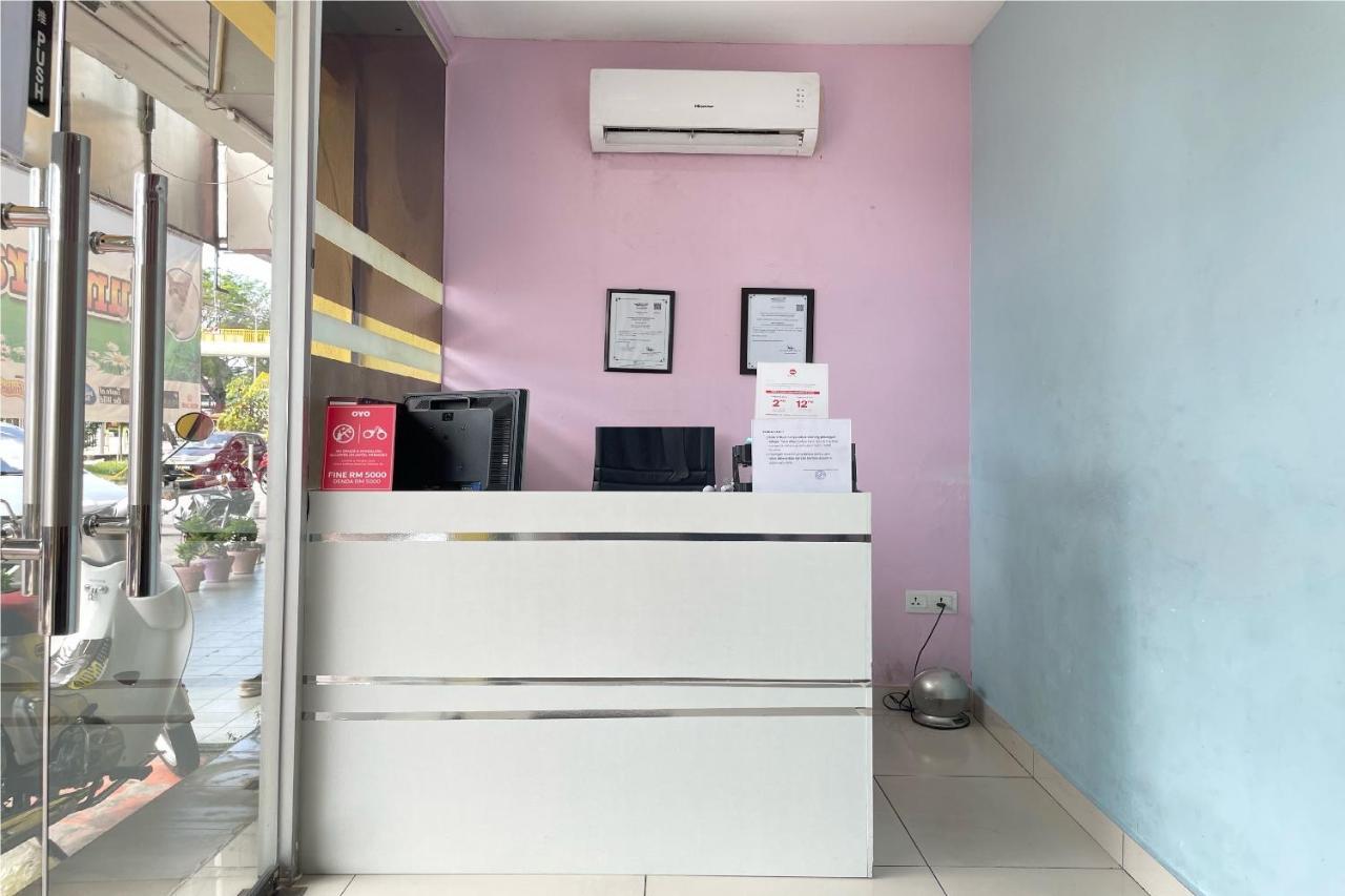 Oyo 90334 Mawlaya Hotel Bayan Lepas Eksteriør bilde