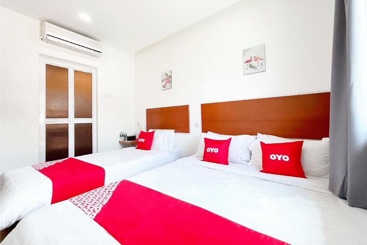Oyo 90334 Mawlaya Hotel Bayan Lepas Eksteriør bilde