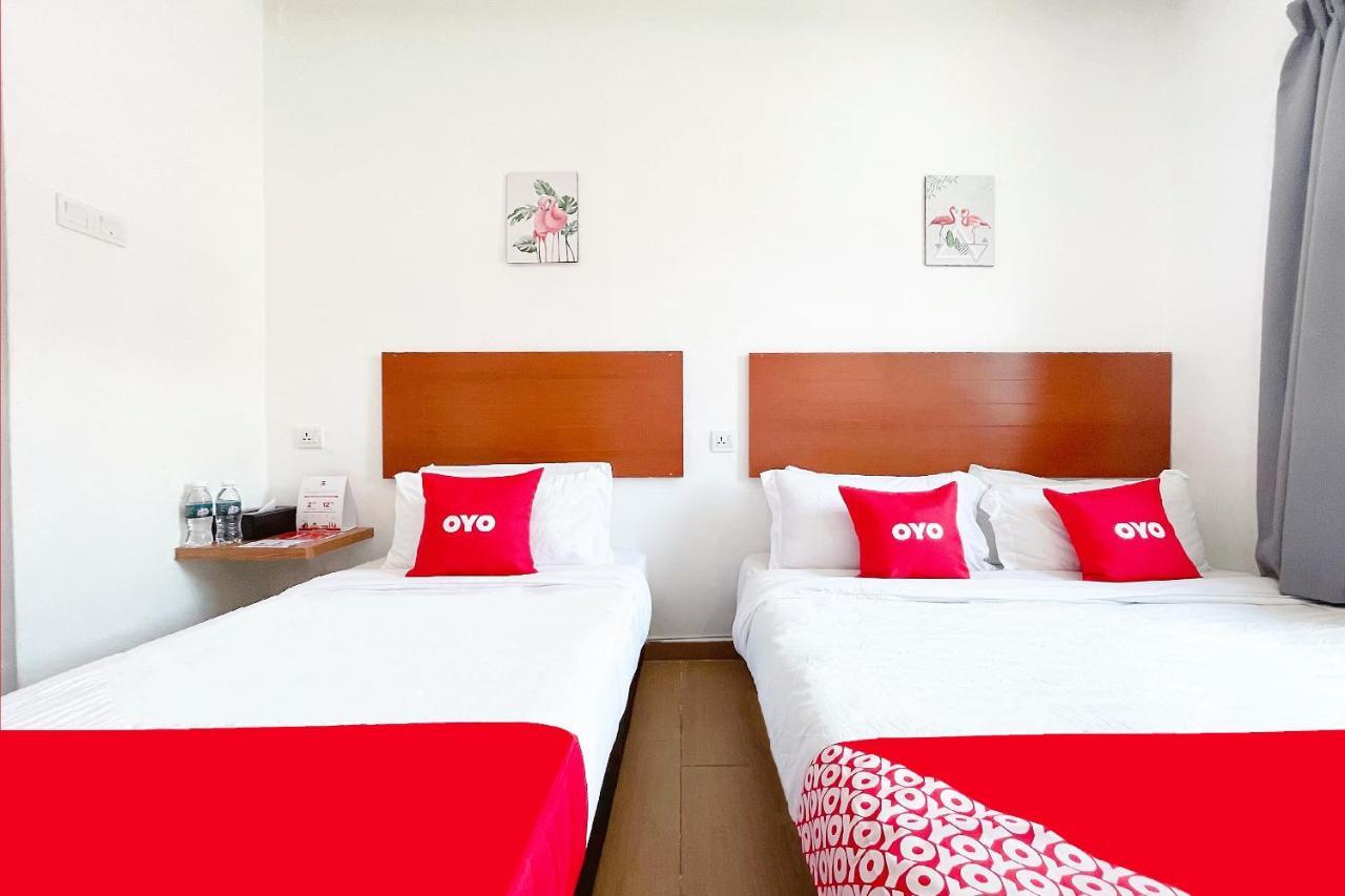 Oyo 90334 Mawlaya Hotel Bayan Lepas Eksteriør bilde